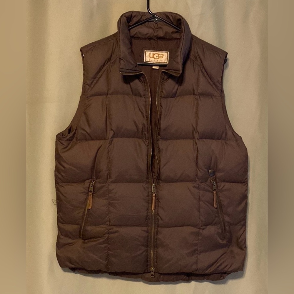 UGG Australia Weatherproof Puffer Insulated  Full Zip Down Feather Vest Mens M